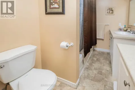 1796 Dumas Street Ottawa ON K1C 1N4