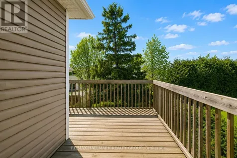 1796 Dumas Street Ottawa ON K1C 1N4