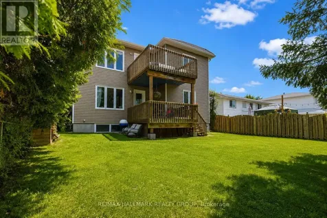 1796 Dumas Street Ottawa ON K1C 1N4