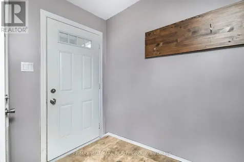 1796 Dumas Street Ottawa ON K1C 1N4