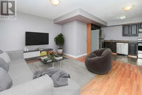 1796 Dumas Street Ottawa ON K1C 1N4