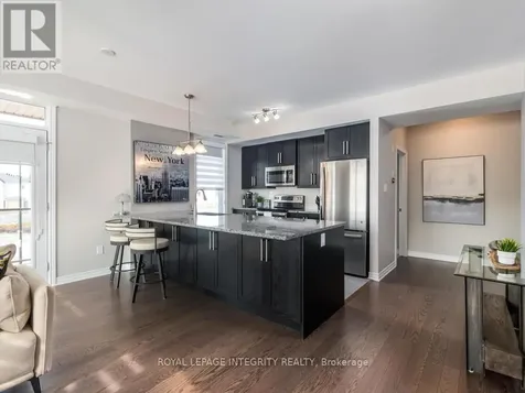 300 Jatoba Private Ottawa ON K2V 0E7