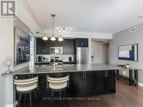 300 Jatoba Private Ottawa ON K2V 0E7