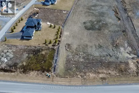 6715 Still Meadow Way Ottawa ON K4P 0G1