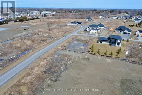 6715 Still Meadow Way Ottawa ON K4P 0G1