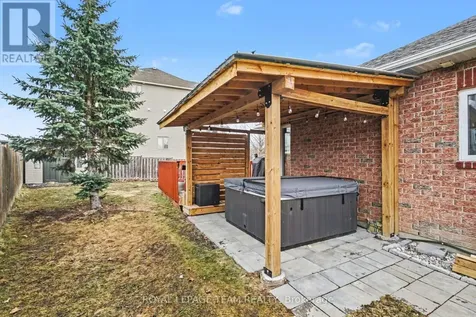 689 Vermillion Drive Ottawa ON K1V 1W2