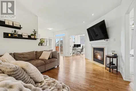 689 Vermillion Drive Ottawa ON K1V 1W2