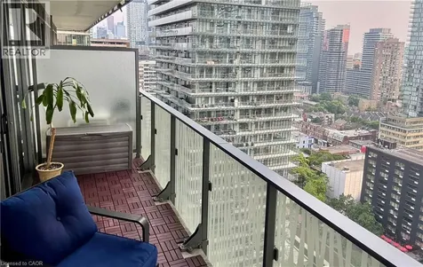 42 Charles Street East Toronto ON M4Y 1N3