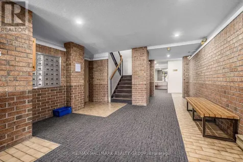 316 Savard Avenue Ottawa ON K1L 7S2
