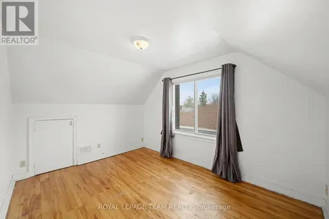 1123 Secord Avenue Ottawa ON K1H 8C9