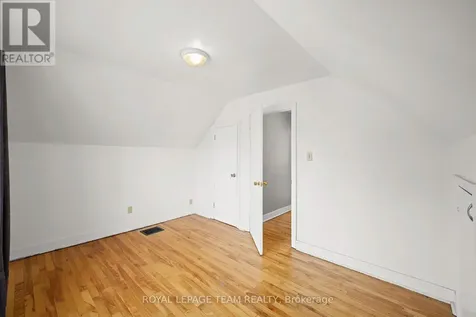 1123 Secord Avenue Ottawa ON K1H 8C9