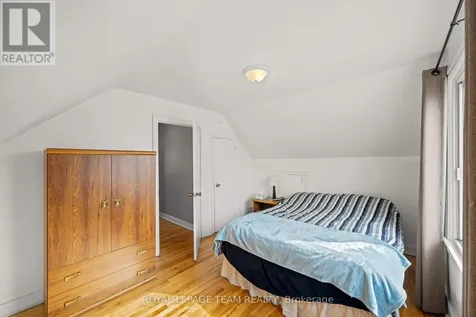 1123 Secord Avenue Ottawa ON K1H 8C9