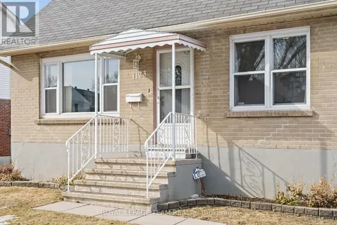 1123 Secord Avenue Ottawa ON K1H 8C9