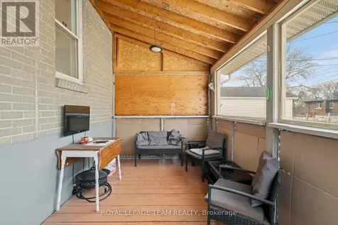 1123 Secord Avenue Ottawa ON K1H 8C9