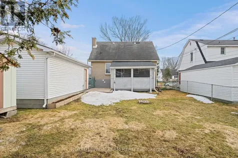 1123 Secord Avenue Ottawa ON K1H 8C9