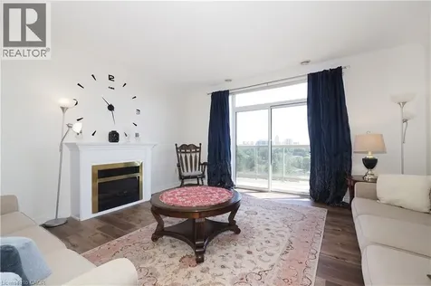255 Keats Way Waterloo ON N2L 6N6