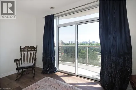 255 Keats Way Waterloo ON N2L 6N6