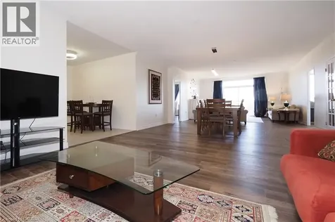 255 Keats Way Waterloo ON N2L 6N6