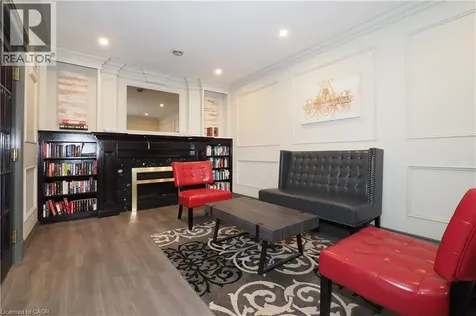 255 Keats Way Waterloo ON N2L 6N6