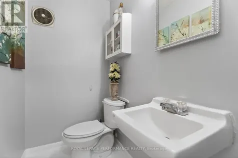 2642 Moncton Road Ottawa ON K2B 7W1