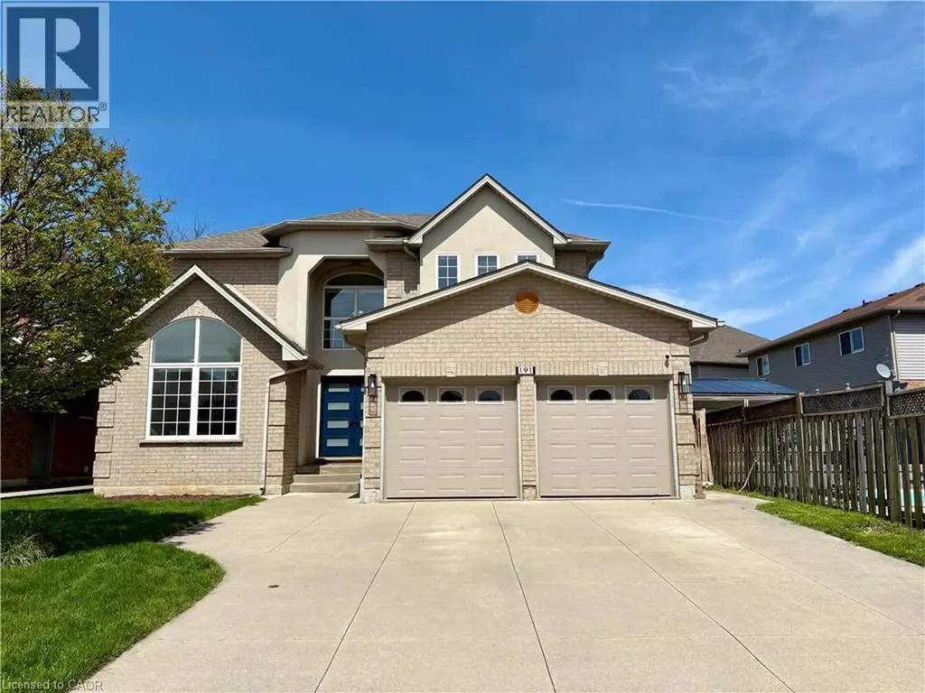191 Hawkswood Trail Hamilton ON L9B 2T1