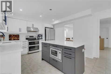 191 Hawkswood Trail Hamilton ON L9B 2T1