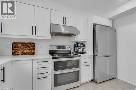 191 Hawkswood Trail Hamilton ON L9B 2T1
