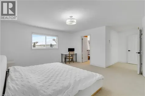 191 Hawkswood Trail Hamilton ON L9B 2T1