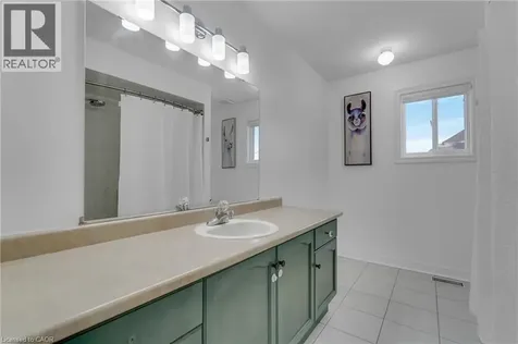 191 Hawkswood Trail Hamilton ON L9B 2T1