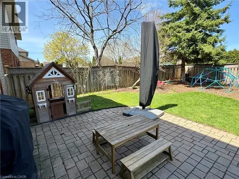 191 Hawkswood Trail Hamilton ON L9B 2T1