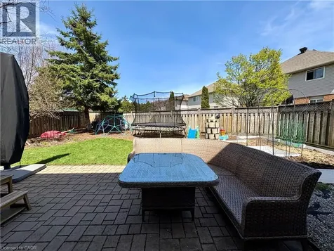 191 Hawkswood Trail Hamilton ON L9B 2T1
