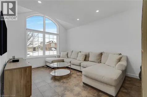 191 Hawkswood Trail Hamilton ON L9B 2T1
