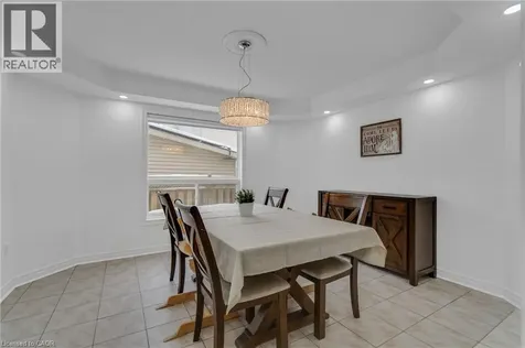 191 Hawkswood Trail Hamilton ON L9B 2T1