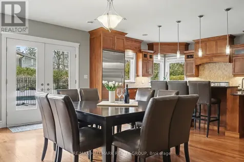 62 Rebecca Crescent Ottawa ON K1J 6B9