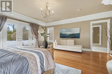 62 Rebecca Crescent Ottawa ON K1J 6B9