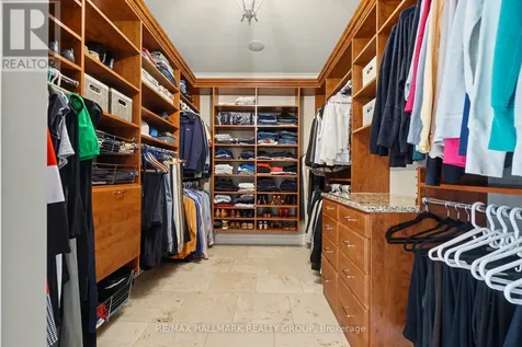 62 Rebecca Crescent Ottawa ON K1J 6B9