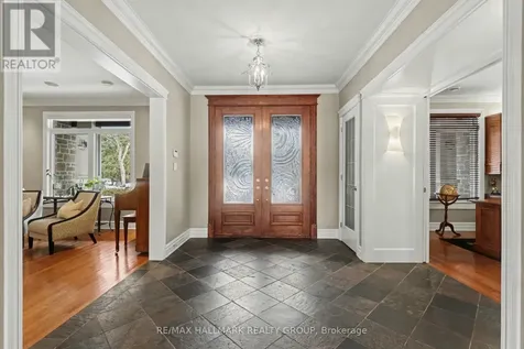 62 Rebecca Crescent Ottawa ON K1J 6B9