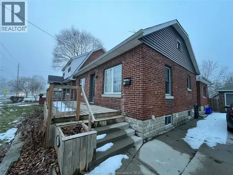 41 Alexandra Southwest Chatham ON N7M 1X9