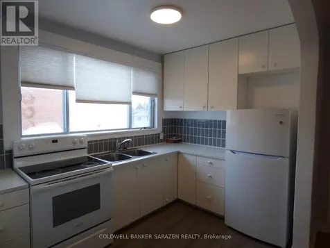 683 Irene Crescent Ottawa ON K1Z 7J1