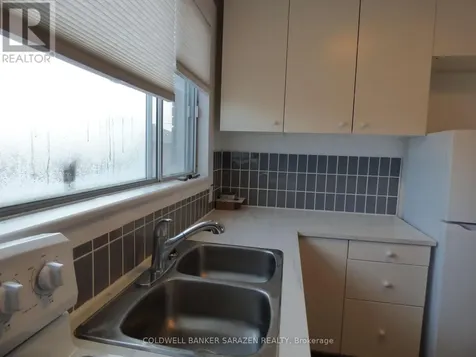683 Irene Crescent Ottawa ON K1Z 7J1
