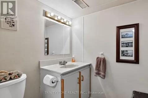 259 Lake Avenue East Carleton Place ON K7C 1J4