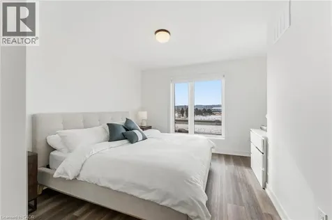 590 North Service Road Stoney Creek ON L8E 0K5