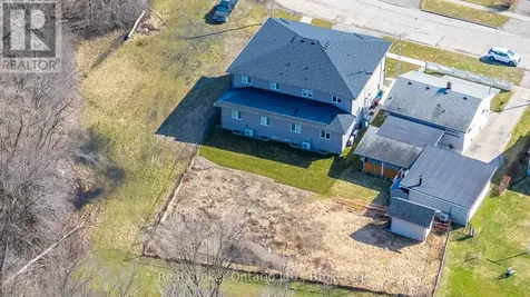 40 Pietz Avenue Welland (broadway) ON L3C 1Z5