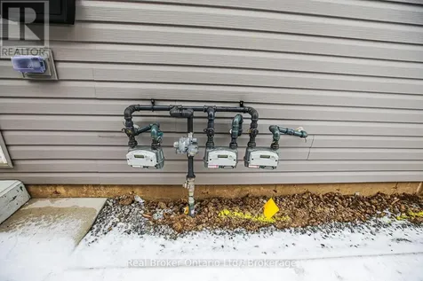 40 Pietz Avenue Welland (broadway) ON L3C 1Z5