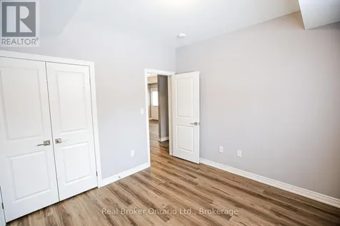 40 Pietz Avenue Welland (broadway) ON L3C 1Z5