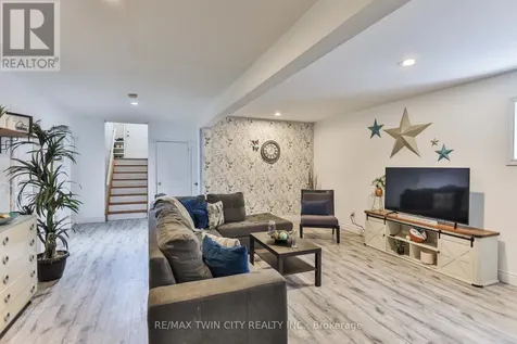 3 Oliver Court Brantford ON N3T 6N6