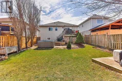 3 Oliver Court Brantford ON N3T 6N6