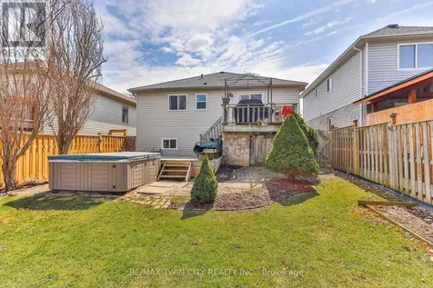 3 Oliver Court Brantford ON N3T 6N6