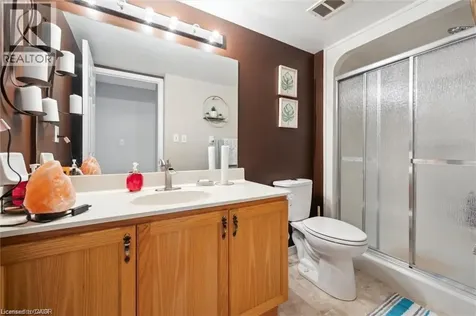 3267 King Street East Kitchener ON N2A 4A4