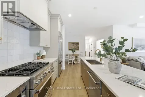130 Fifth Street Collingwood ON L9Y 5V1
